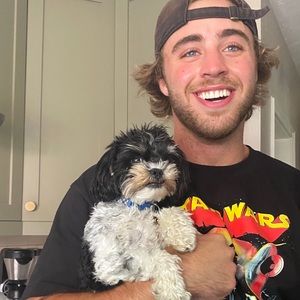 Meet your Posher, Sam